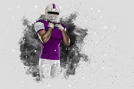 两年前的今天哈兰德欧冠上演五子登科，球员转发